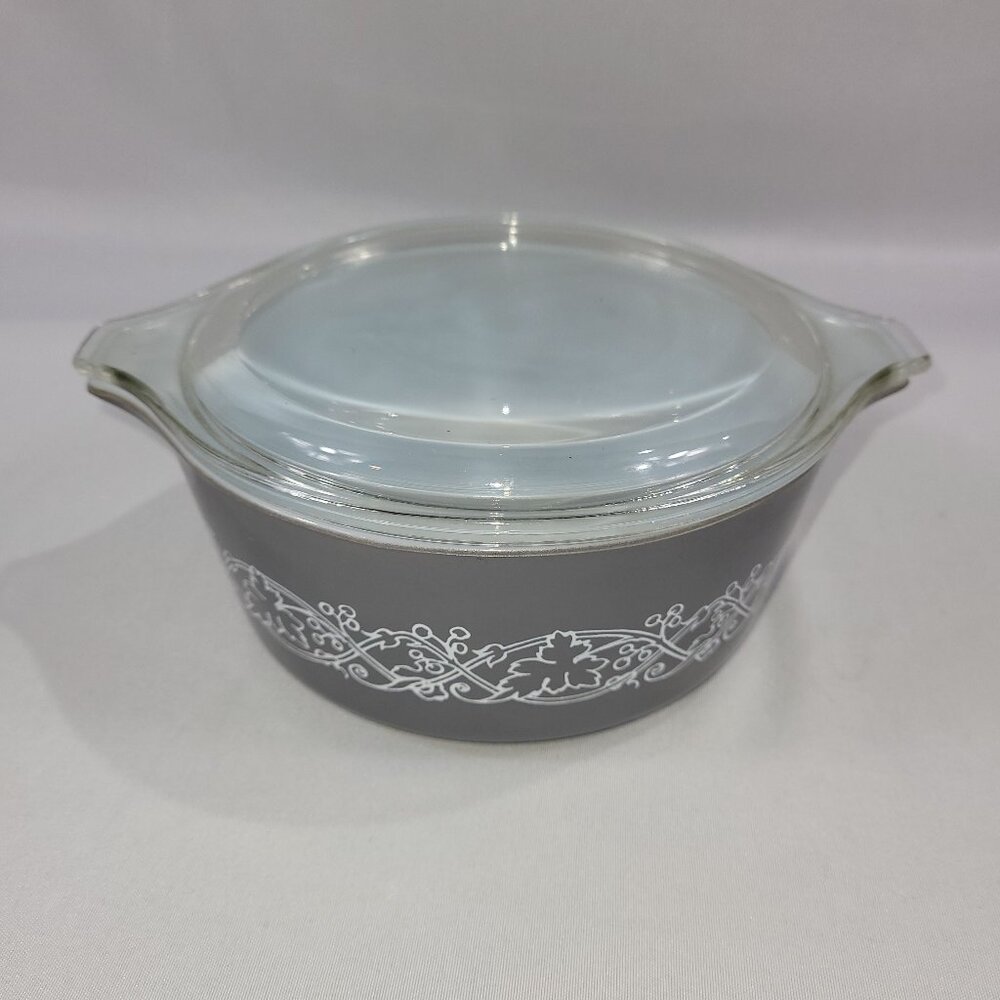 JAJ Vintage 750ml Casserole Dish Grey Grapes Ivy Vine Pattern